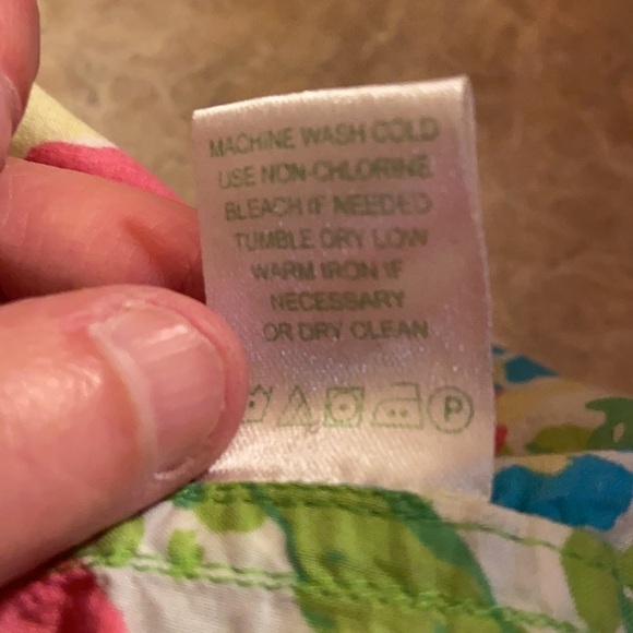 Lilly Pulitzer Resort Fit Button Down Shirt - Picture 10 of 10